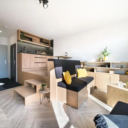 Apartment Internesto Vlhka 9